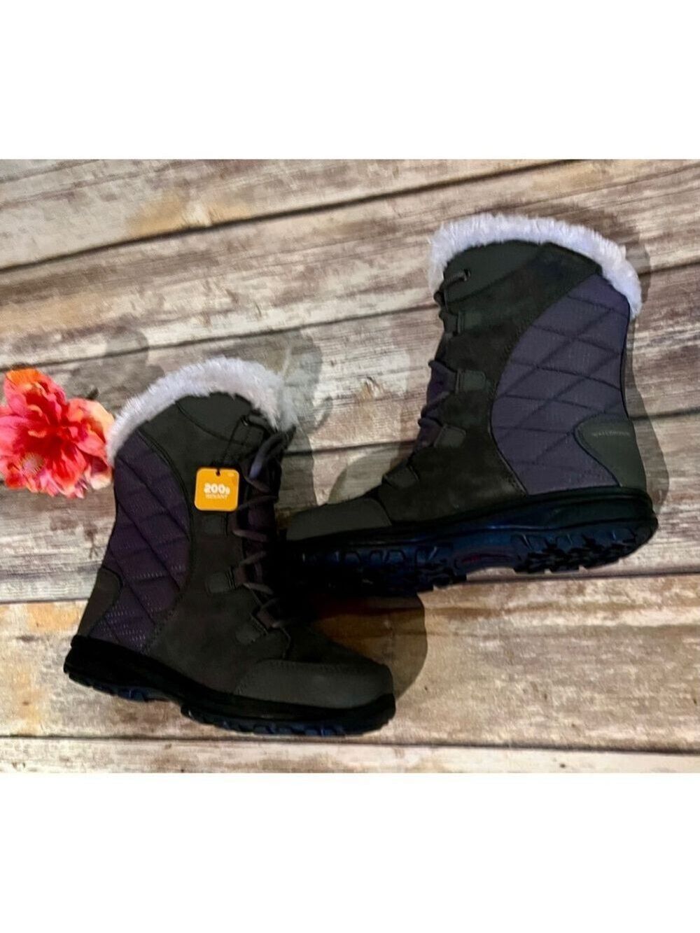 NEW COLUMBIA ICE MAIDEN SNOW BOOT